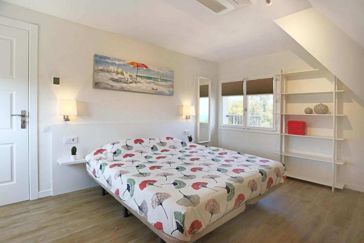 Homestay Villa Estrella - Costa Brava Калелья Экстерьер фото